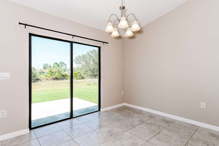 Building Photo - 3212 44th St W