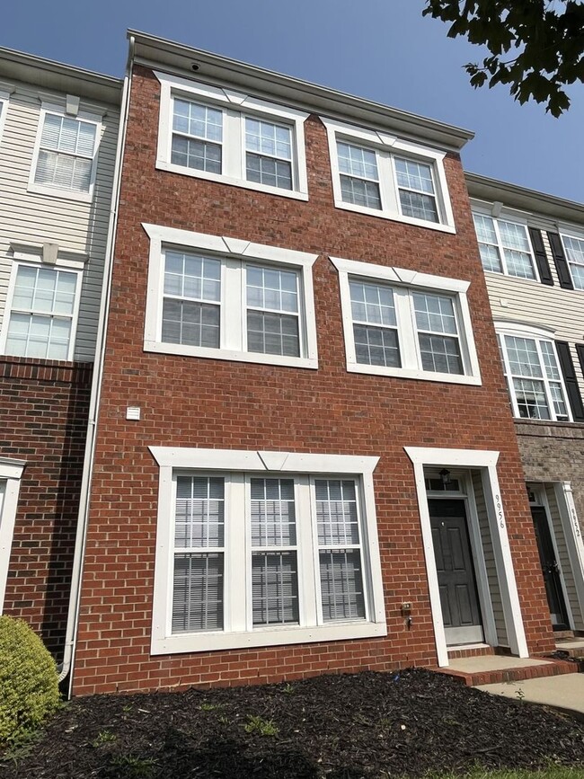 Primary Photo - 3 Bed, 3 Story Townhome in desired Ayrsley