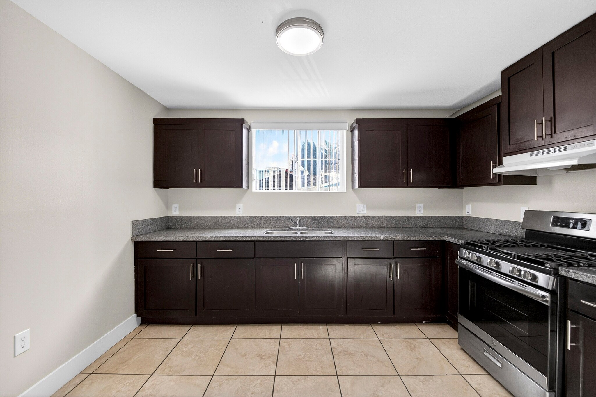 Building Photo - 8711 McKinley Pl