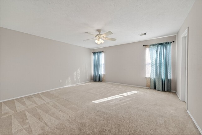 Building Photo - 20631 Tayman Oaks Dr