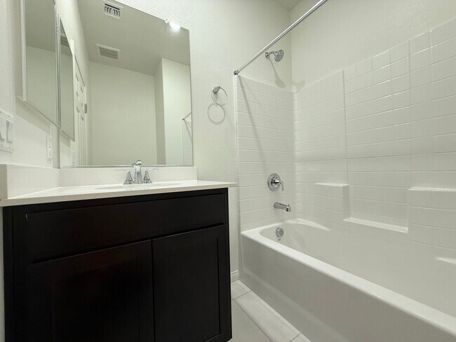 Building Photo - Modern Brand New Summerlin Home with 5 Bedrooms, Loft & Upgraded Finishes
