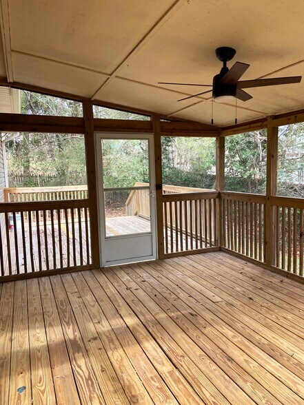 Building Photo - 223 Cambo Ter