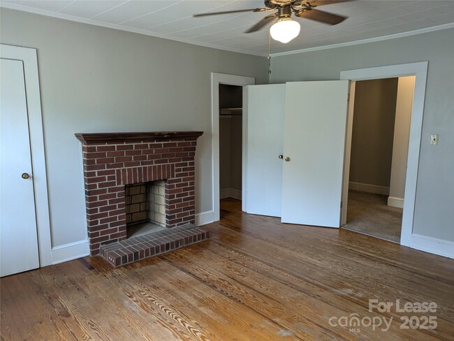 Building Photo - 134 Langtree Rd
