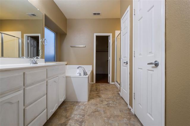 Building Photo - 6208 Claire Dr