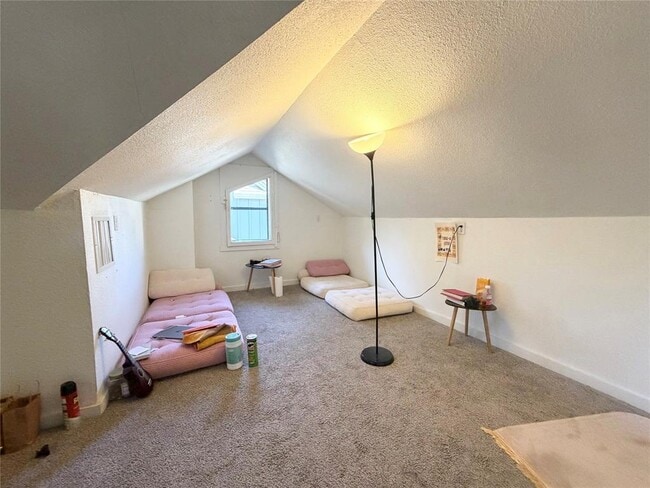 Building Photo - 407 W 35th St