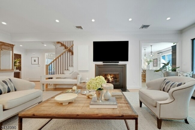 Building Photo - 224 Barnstable Dr