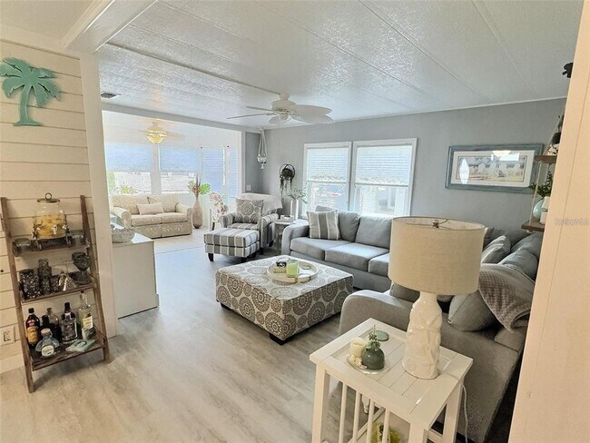 Building Photo - 29 Royal Palm Cir