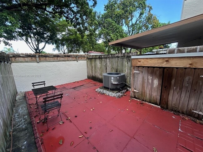 Building Photo - 8014 SW 151st Ct