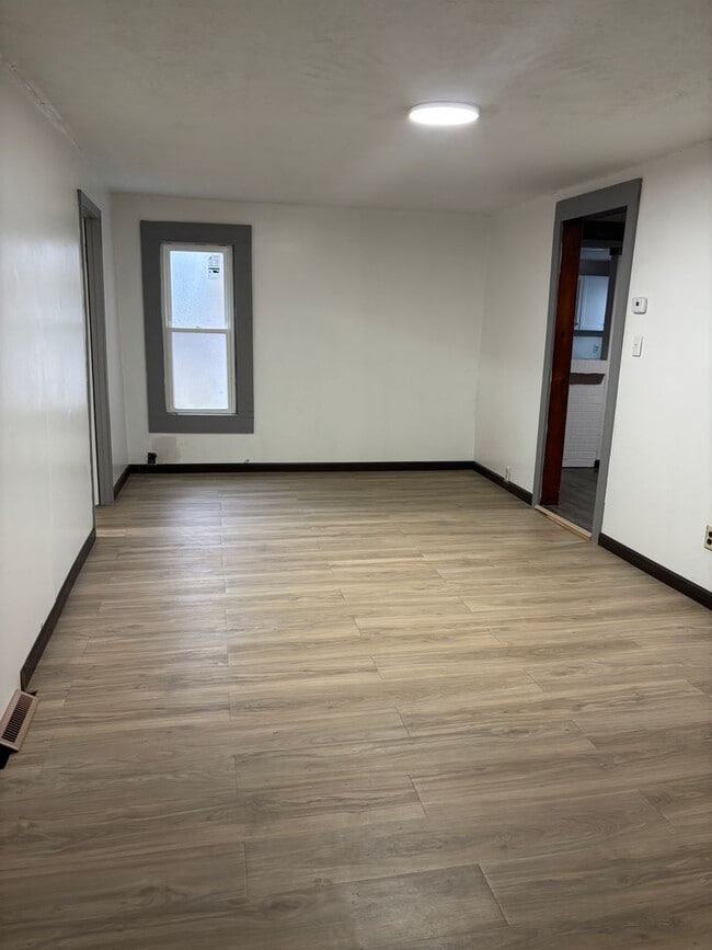 Building Photo - 3Bed New Phila Ranch Home for Rent