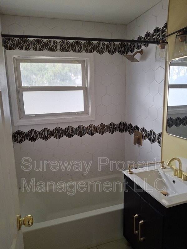 Building Photo - 953 Terrace Blvd