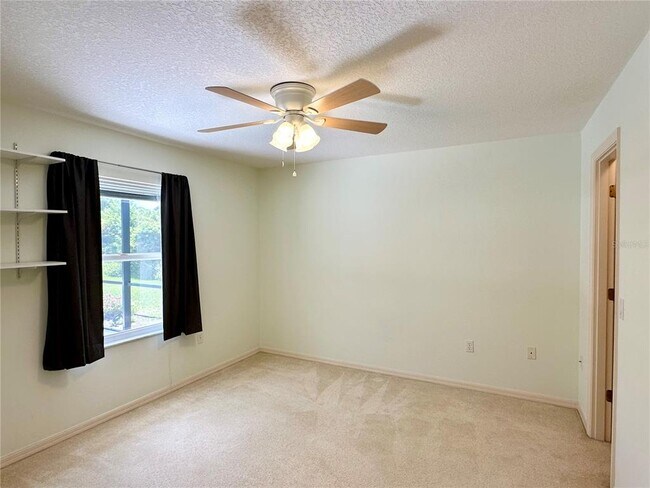 Building Photo - 5024 Southern Pine Cir