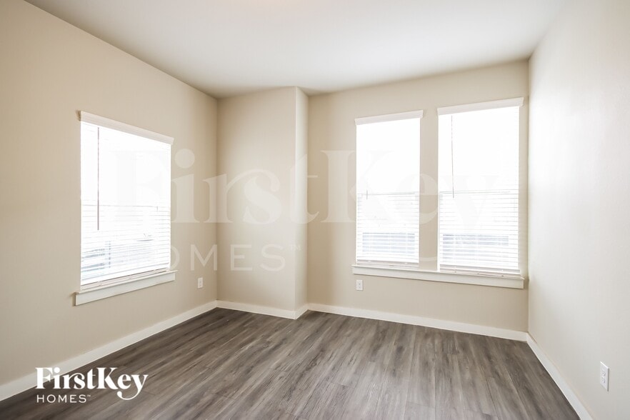 Building Photo - 18403 Idyllic Aly