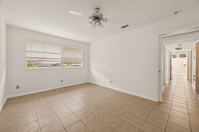 Building Photo - 6426 Mobud Dr