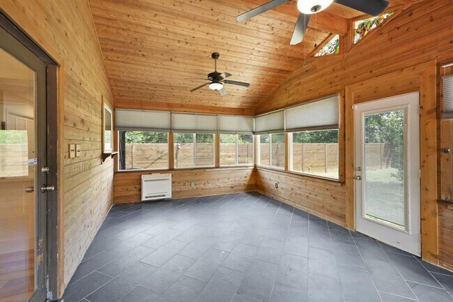 Building Photo - 8507 Spearman Dr