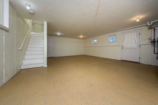 Building Photo - 28 G Hideaway Rd