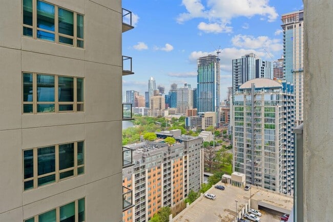 Building Photo - 44 East Ave