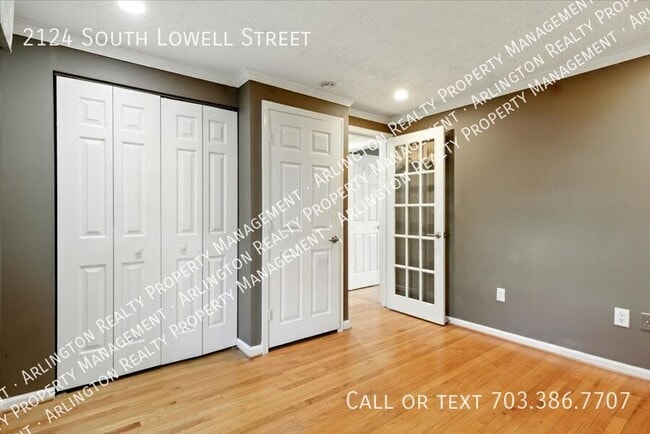 Building Photo - 2124 S Lowell St