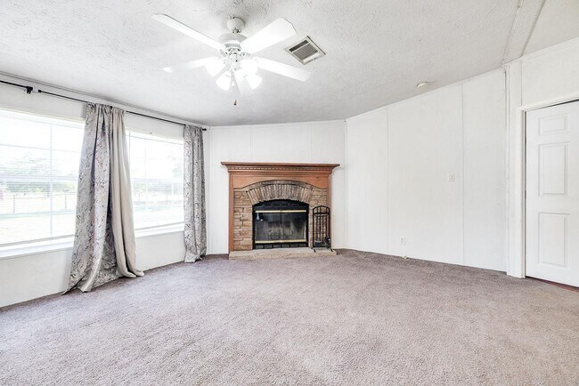 Building Photo - 1055 Low Ground Rd