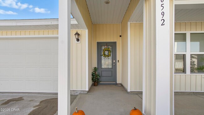 Building Photo - 6592 Slabinski Ln