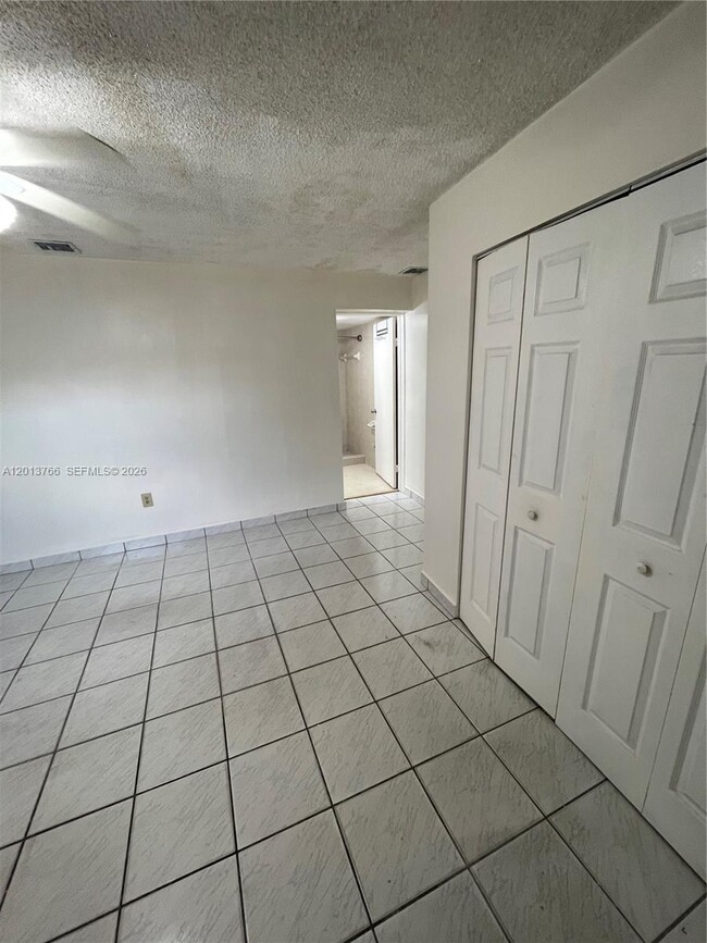 Building Photo - 4115 SW 108th Ave