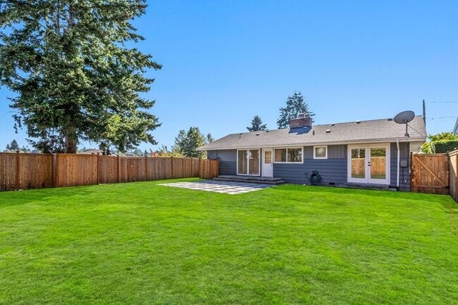 Building Photo - Freshly Updated West Seattle Rambler w/ Ai...