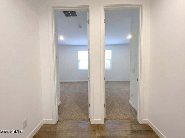 Building Photo - 23150 E Saddle Way