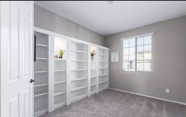 Office/Bedroom - 4391 W Federal Way