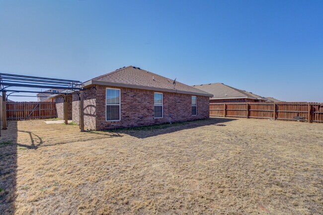 Building Photo - Wonderful 3 Bed 2 Bath in Willow Bend!