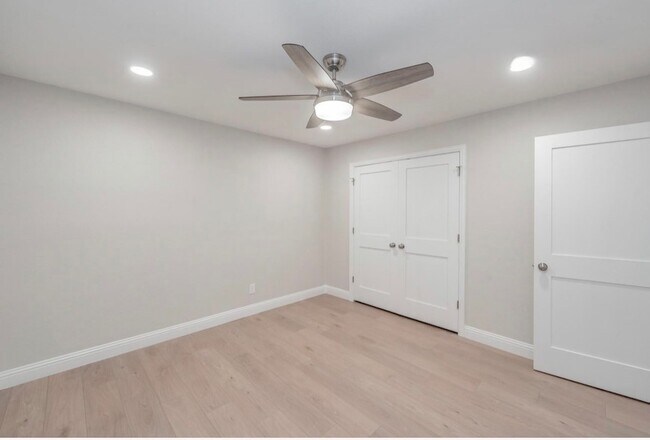 Building Photo - 4904 Arborlawn Dr