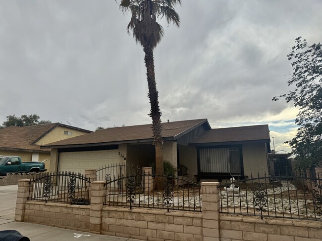 Primary Photo - 7156 Southpark Ct