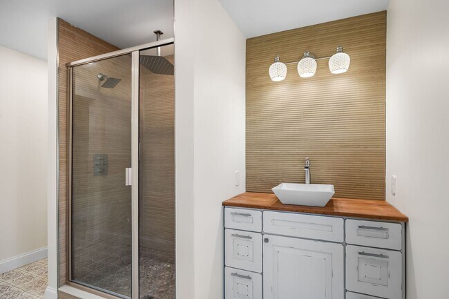 Building Photo - Thiel on 9th