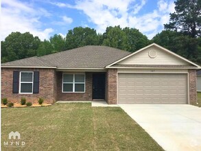 Building Photo - 307 Westwood Dr