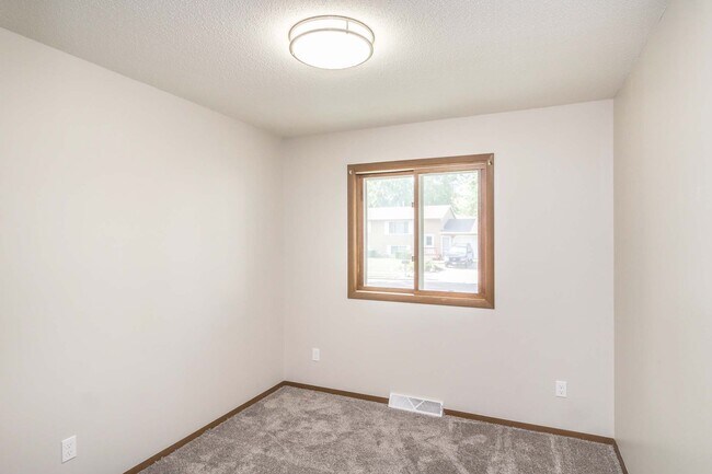 Building Photo - 6700 W 51st St