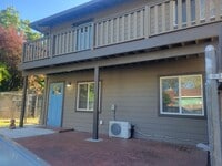 Building Photo - Available soon! 3 Bed/2 Bath Close to Downtown Lodi
