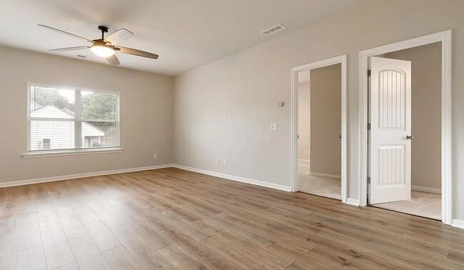 Building Photo - Spacious 3 Bed, 2.5 Bath Home in Leeds, AL...