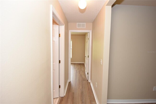 Building Photo - 32 Slumber Path