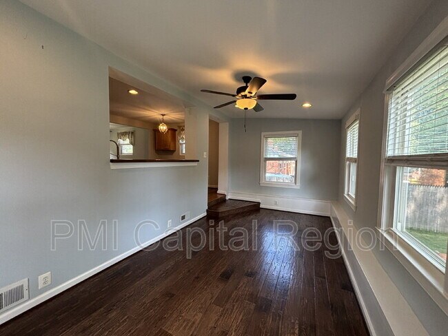 Building Photo - 4706 Red Fox Rd