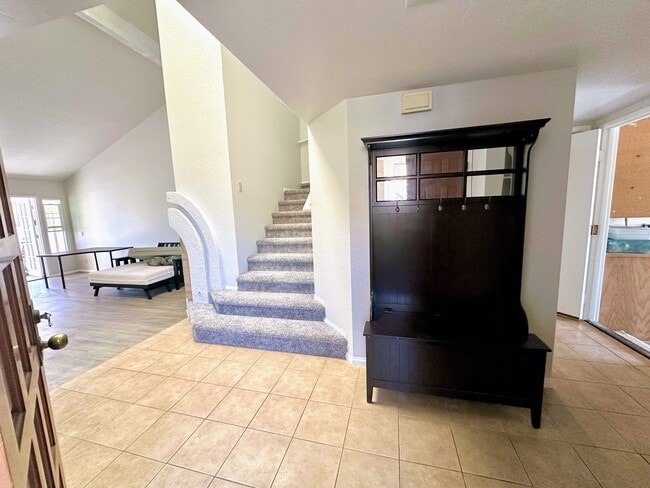 Building Photo - 15880 Avenida Villaha