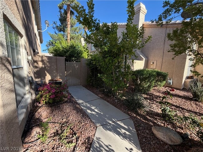 Building Photo - 9648 Silver City Dr