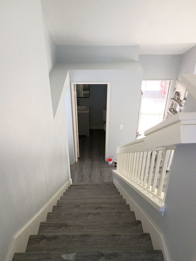 Building Photo - MOVE-IN -READY