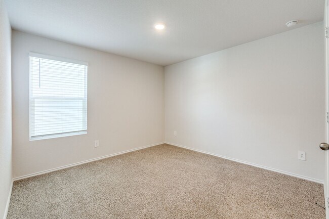 Building Photo - 4-BEDROOM NEW CONSTRUCTION IN SWENSON HEIG...