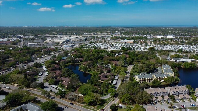 Building Photo - 2673 Sabal Springs Cir