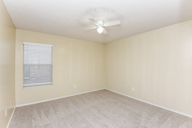 Building Photo - 3956 Golden Horn Ln