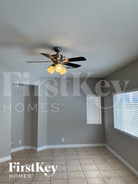 Building Photo - 971 Whispering Grove Ave
