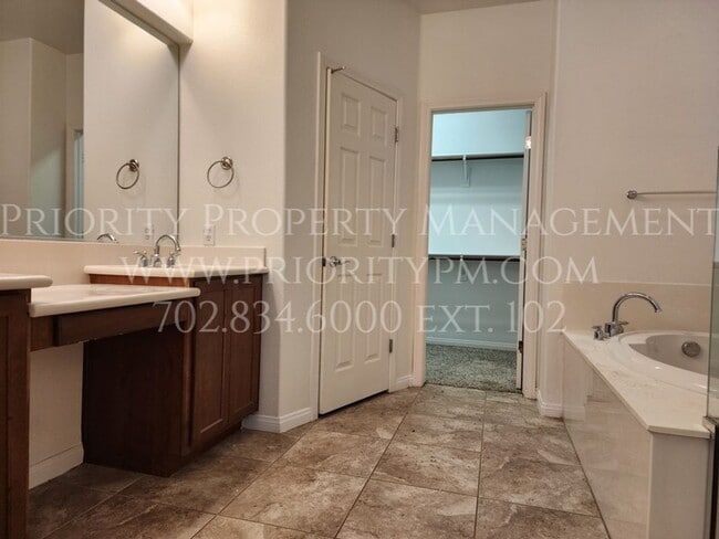 Building Photo - PROVIDENCE SINGLE STORY (GATED)~ 1900+ SQ FT! ~ UPGRADED!!