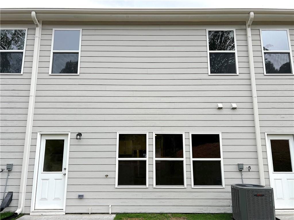Building Photo - 4141 Oakwood Ter Ct