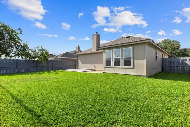 Building Photo - 7915 Redbrush