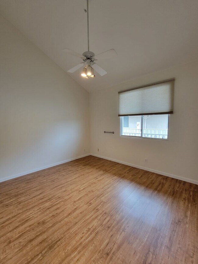 Building Photo - Spacious 2 Bed/2 Bath Condo in the Heart of La Mesa Village offering free COX Cable/WIFI