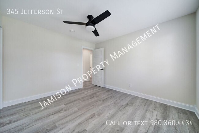 Building Photo - 345 Jefferson St