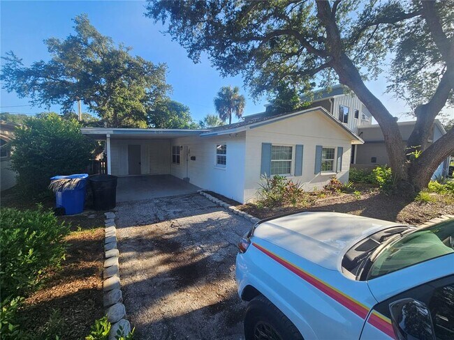 Building Photo - 8068 23rd Ave N
